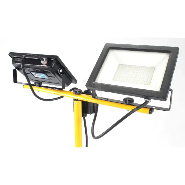 Foco LED Duplo com Tripé MADER 2x50W 2x4250lm