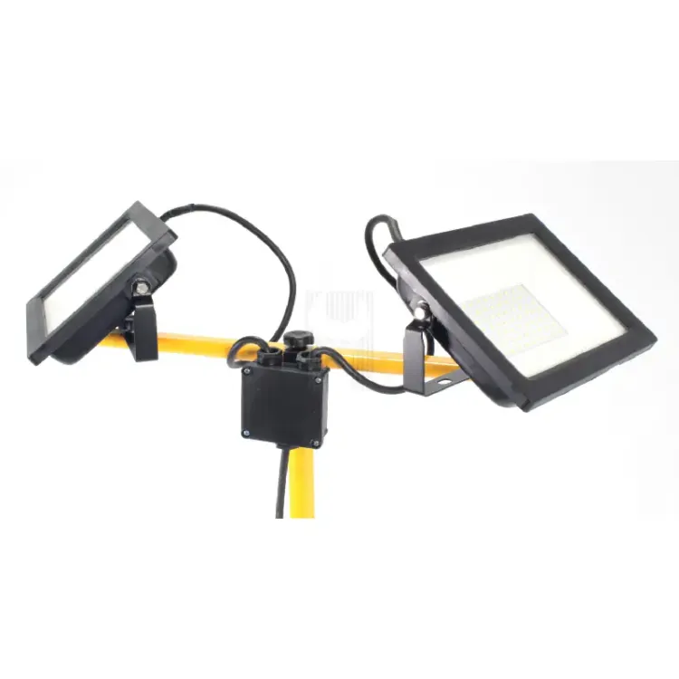 Foco LED Duplo com Tripé MADER 2x50W 2x4250lm