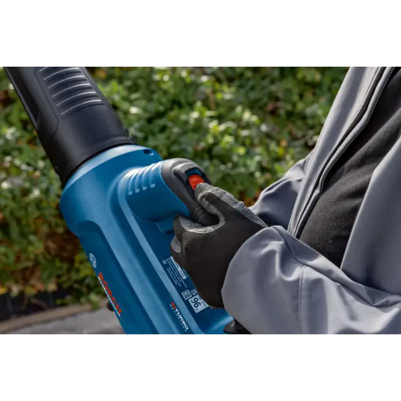SOPRADOR FOLHAS GBL 18V-750 BOSCH