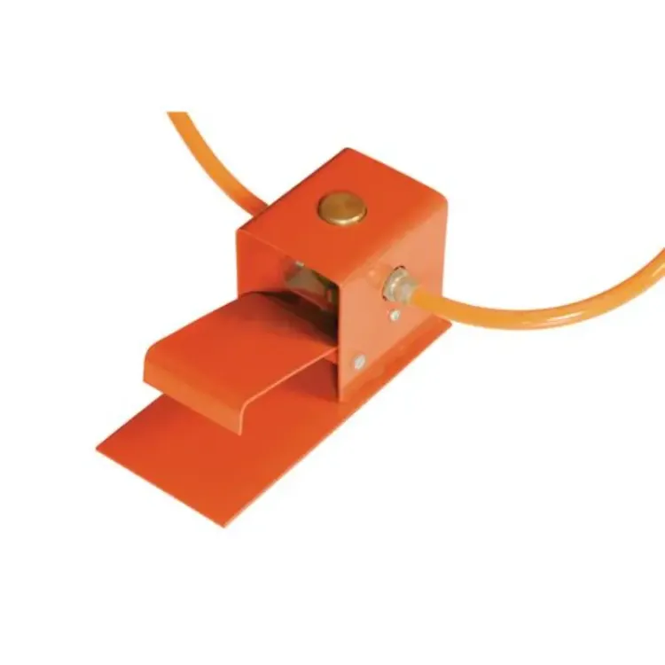 Tanque de Decapagem com Aspiração UNICRAFT SSK 4 990L 8,6 bar