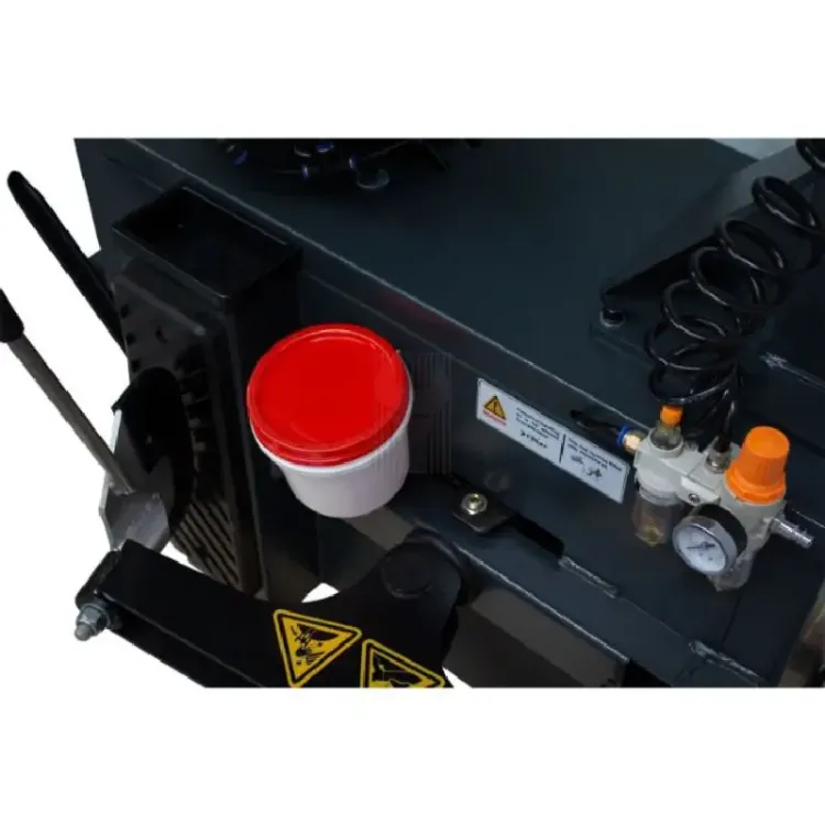 Desmontadora de Pneus Semi-Automática KROFTOOLS com Braço Fixo 220V 2700kg