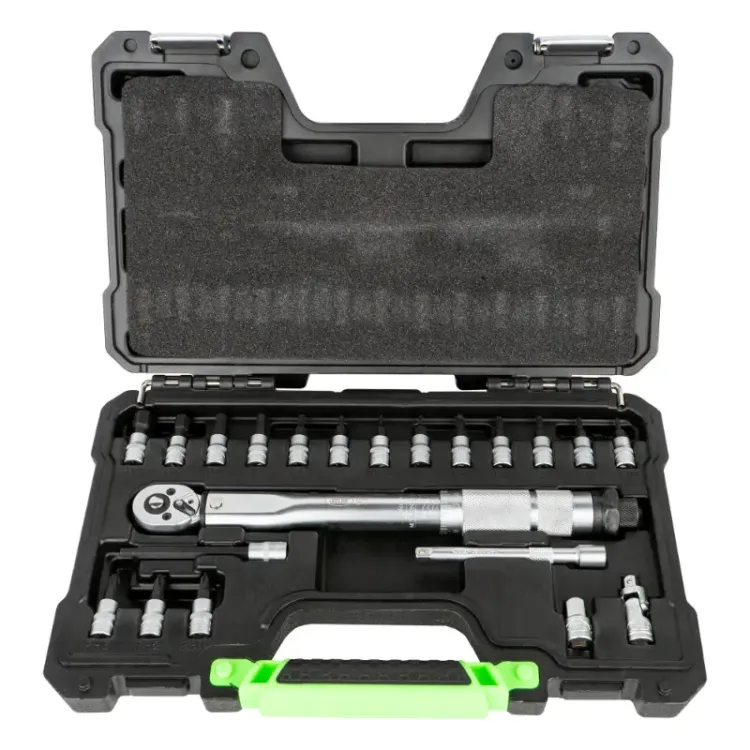 Caixa de 21 Peças com Chave Dinamométrica JBM 1/4" 5-25Nm