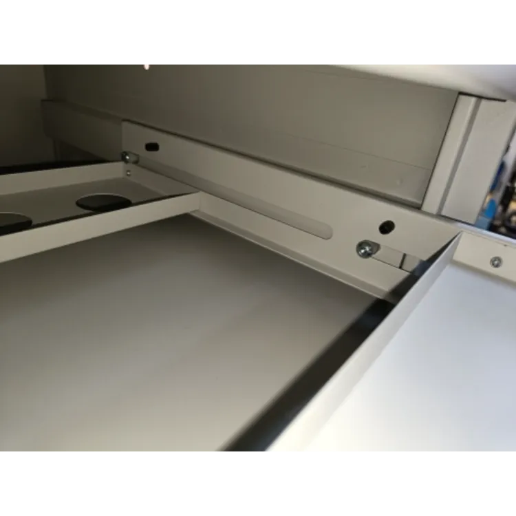 Armário para Computador ND em Chapa de Aço com Gaveta de Teclado