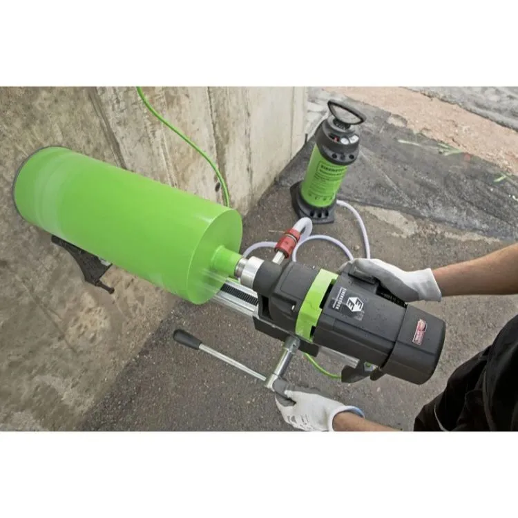 Furadora de betão EIBENSTOCK DB 200 GR 2500W 230V