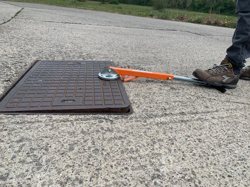 Levantador Magnético de Tampas de Visita ITALIFTERS XT4 NANO 3.5kg 300kg