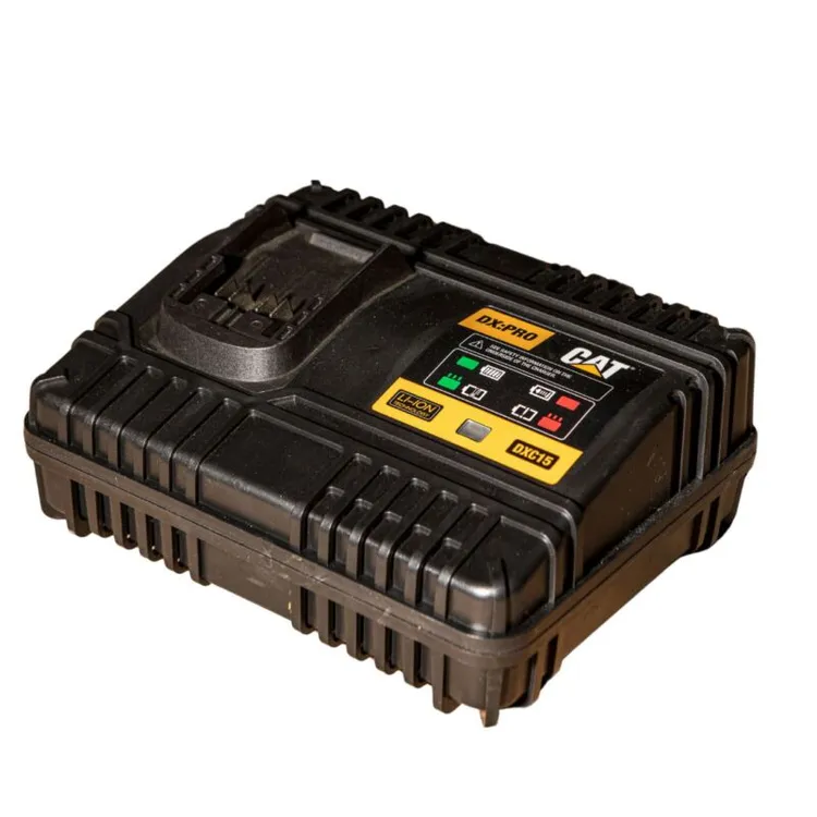 Carregador Rápido CAT DXC15 18V 15A 380W
