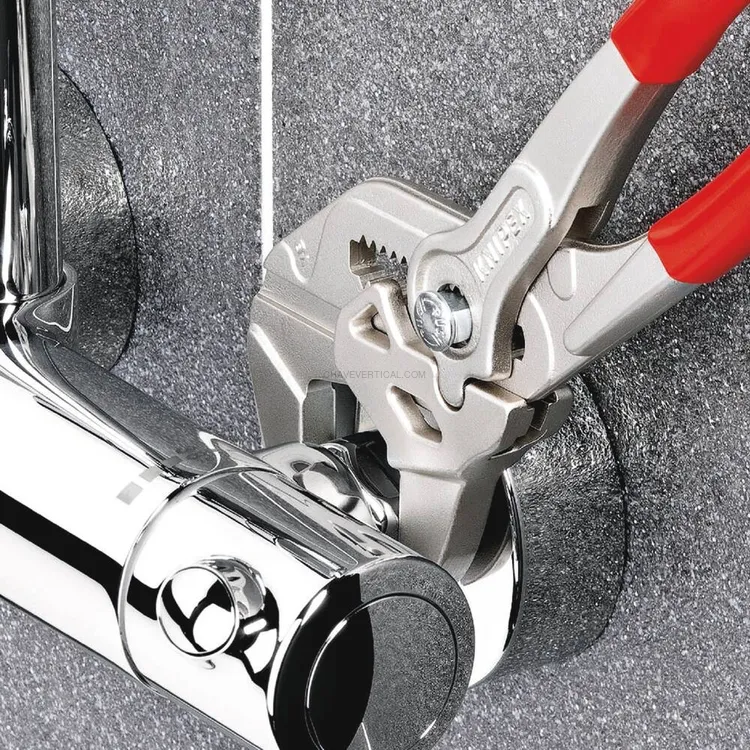 Alicate Chave KNIPEX 125mm com Botão de Regulação em Cartela