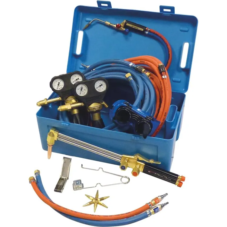 Kit Maçarico OXI-GÁS GCE CHARLEDAVE com Mangueiras Redutores e Maçaricos Kit Maçarico OXI-GÁS GCE CHARLEDAVE com Mangueiras Redutores e Maçaricos